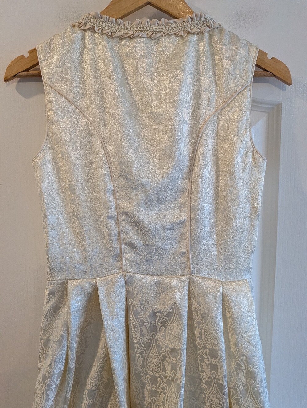 Scarlett Darkness Drindl Dress Floral Oktoberfest Cosplay Beer Maid Cream Size M - Picture 7 of 16